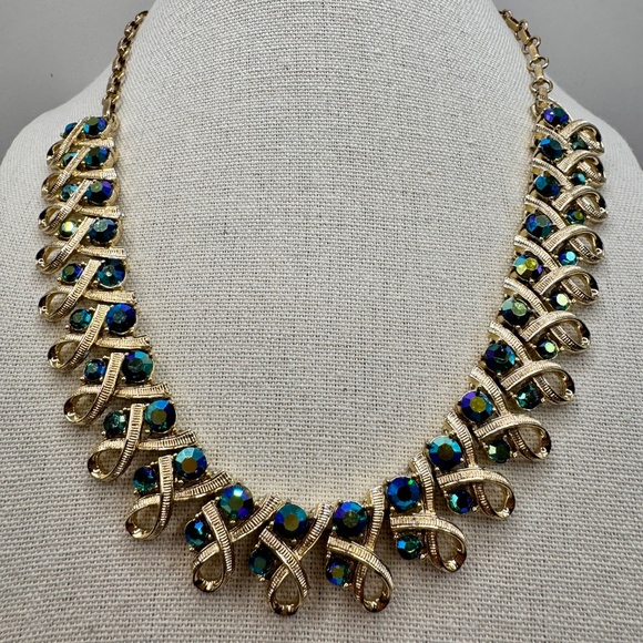 Coro Gold Tone Ribbon Link Choker Necklace w/ Aurora Borealis Rhinestones, 16.5” - Picture 3 of 10